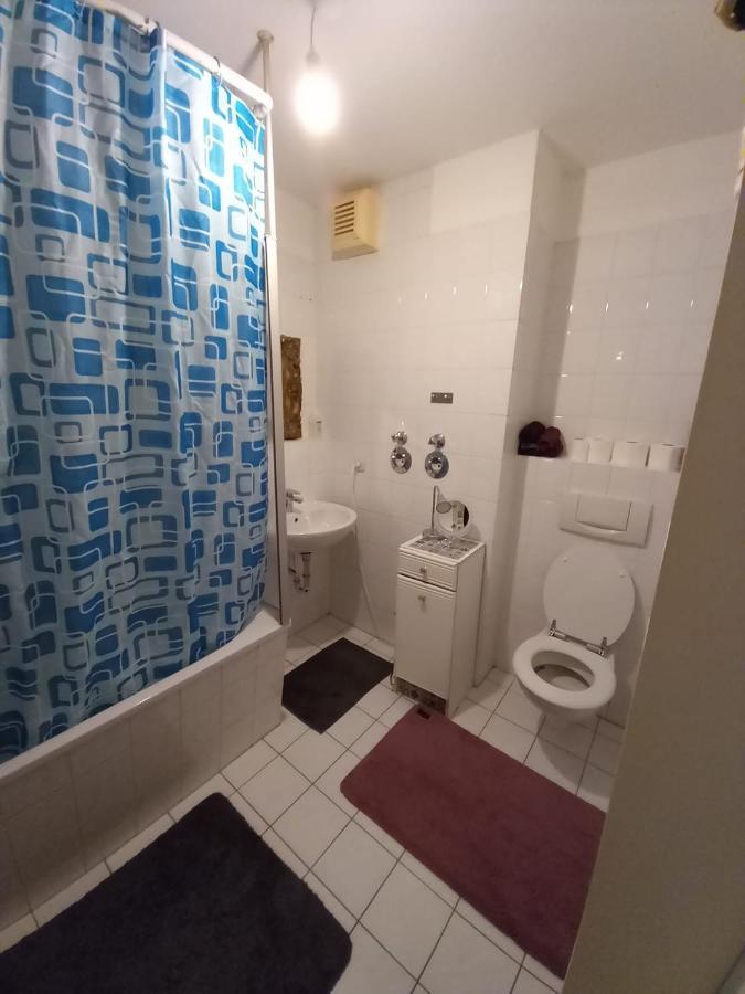 Tolle Private 2-Zimmer Wohnung Im Szene Bezirk Berlin-Friedrichshain Esterno foto