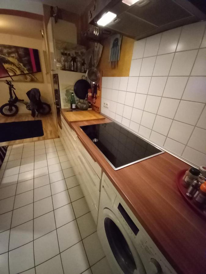 Tolle Private 2-Zimmer Wohnung Im Szene Bezirk Berlin-Friedrichshain Esterno foto