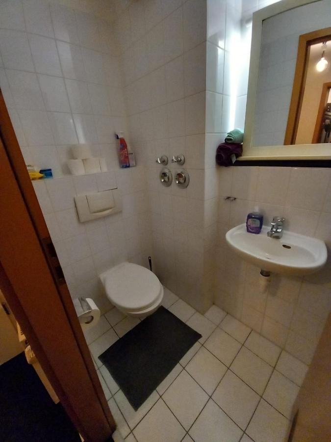Tolle Private 2-Zimmer Wohnung Im Szene Bezirk Berlin-Friedrichshain Esterno foto